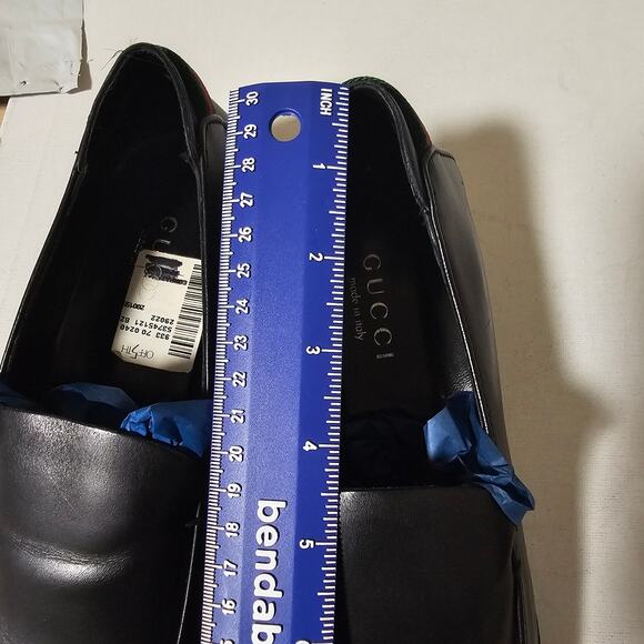 Gucci Black Leather Sz10B Slipon Loafers. Designer. SIZE RUNS SMALL!
Minimalist - Picture 16 of 16